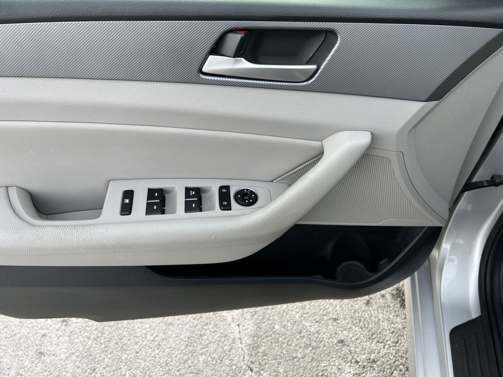 Used 2018 Hyundai Sonata SEL image 15