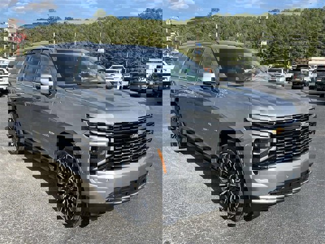 New 2026 Chevrolet Suburban High Country image 4