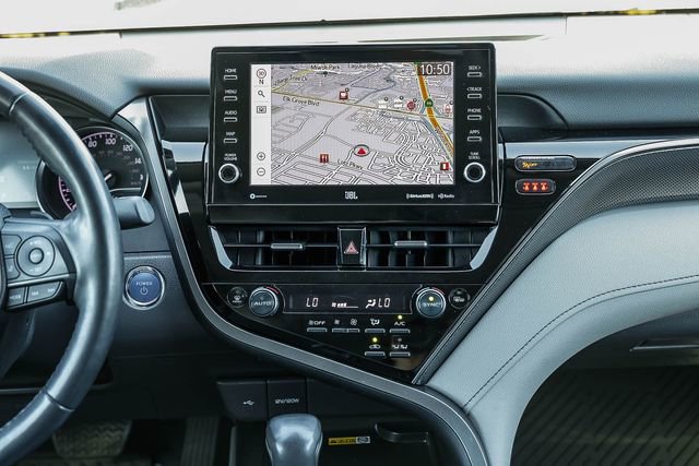 Used 2022 Toyota Camry XSE w/ Navigation Upgrade Package image 13