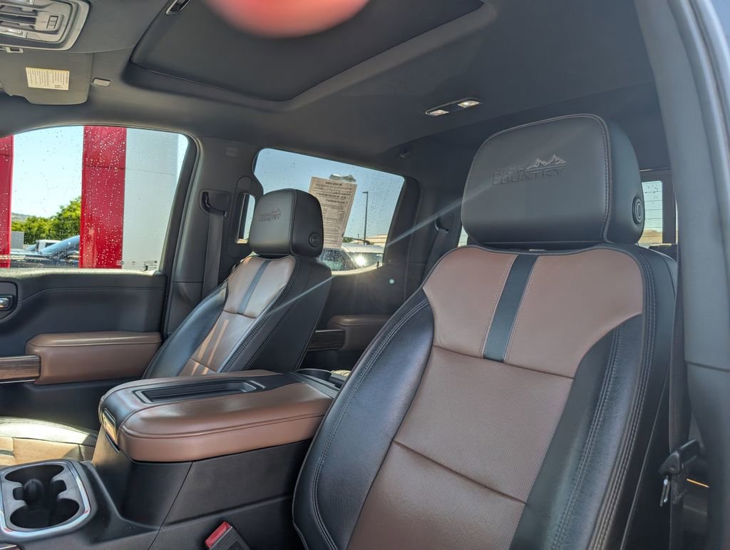 Used 2019 Chevrolet Silverado 1500 High Country w/ Technology Package AWD/4WD image 7
