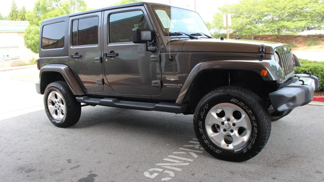 Used 2014 Jeep Wrangler Unlimited Sahara w/ Connectivity Group image 14