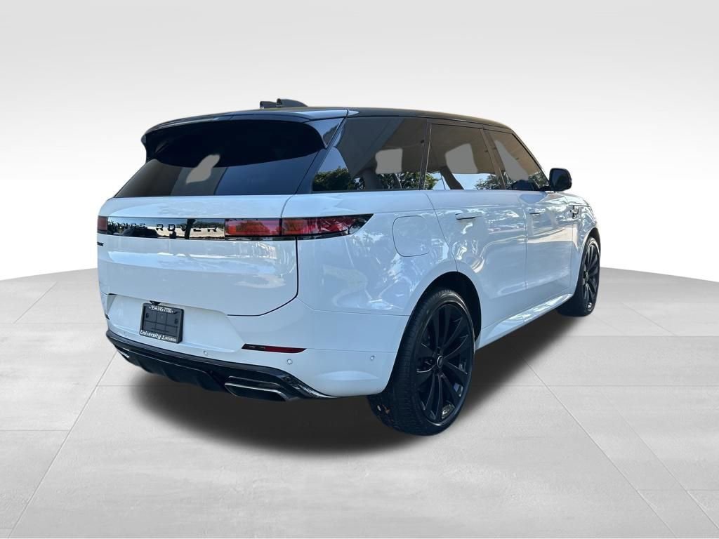 Used 2024 Land Rover Range Rover Sport Dynamic SE AWD/4WD image 3