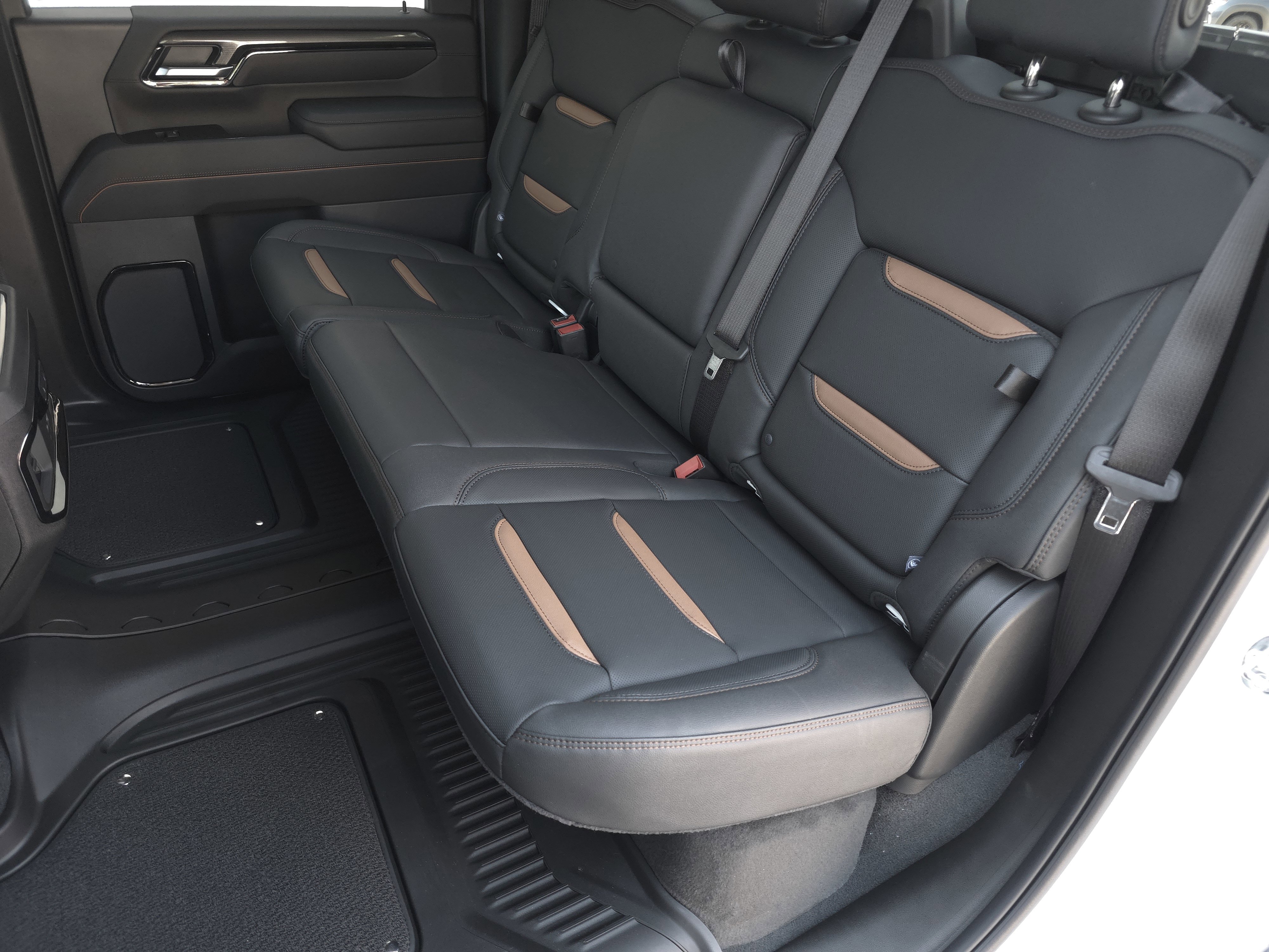 New 2026 GMC Sierra 2500 AT4 w/ AT4 Premium Plus Package image 32