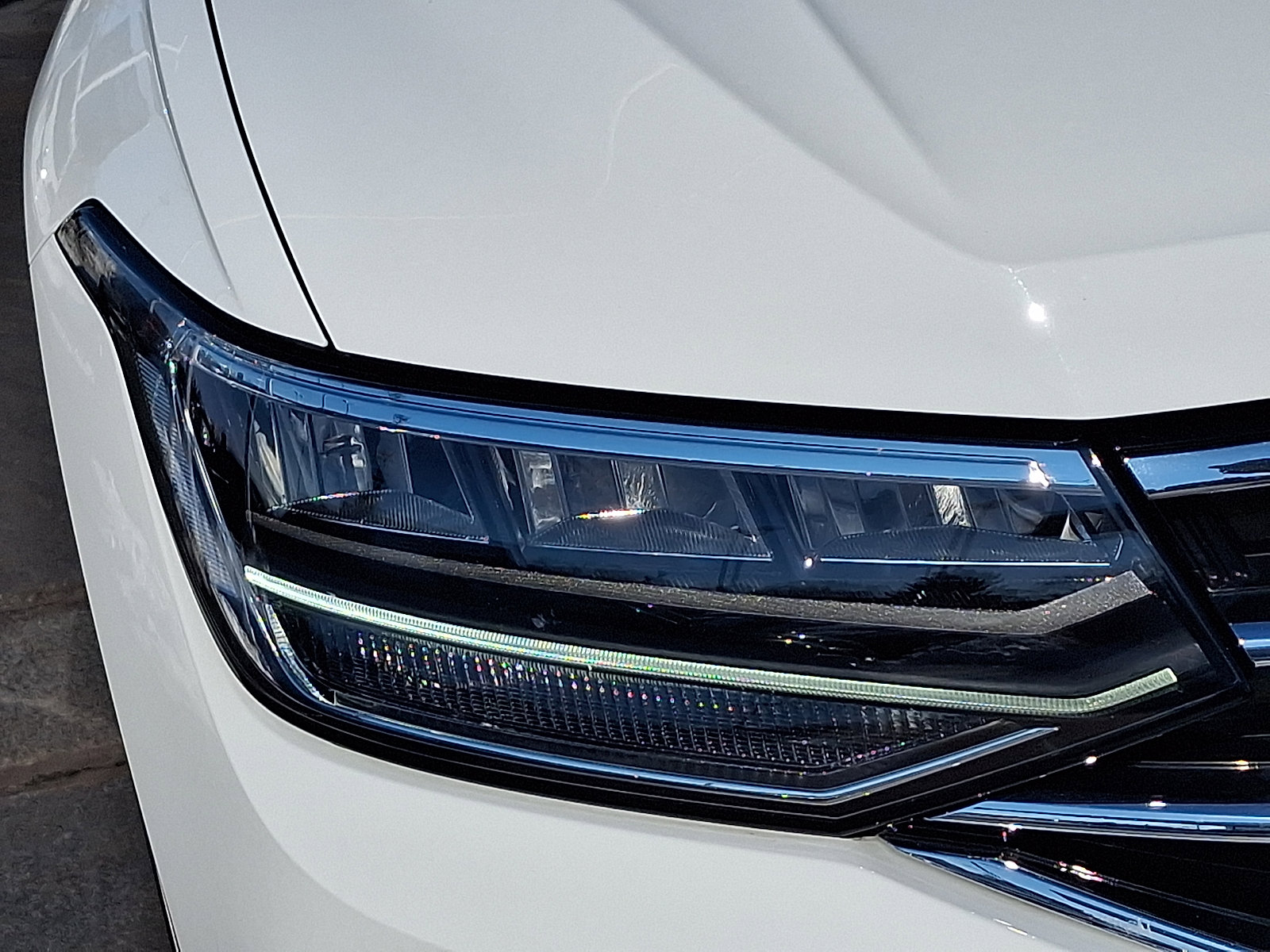 Certified 2024 Volkswagen Tiguan Wolfsburg Edition image 9