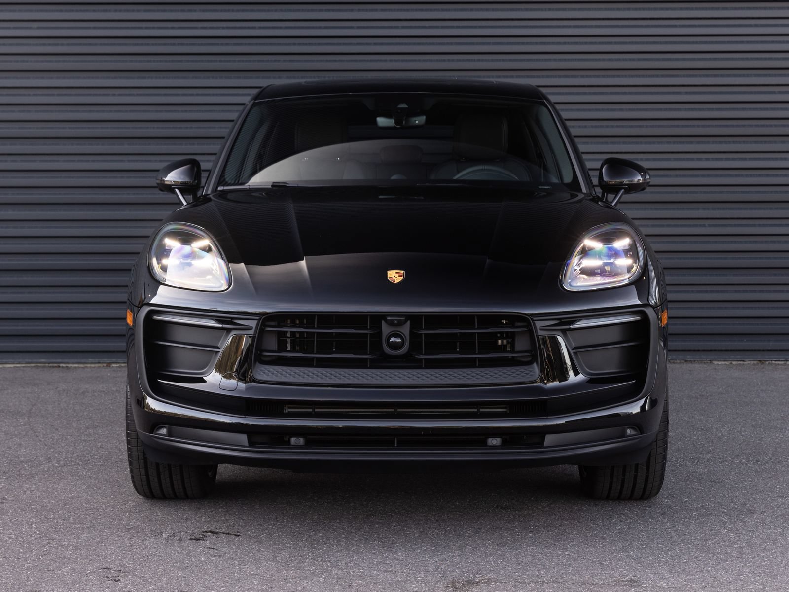New 2026 Porsche Macan AWD/4WD image 7