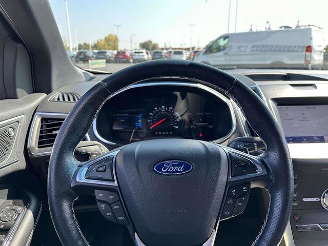 Used 2020 Ford Edge ST w/ Cold Weather Package image 17