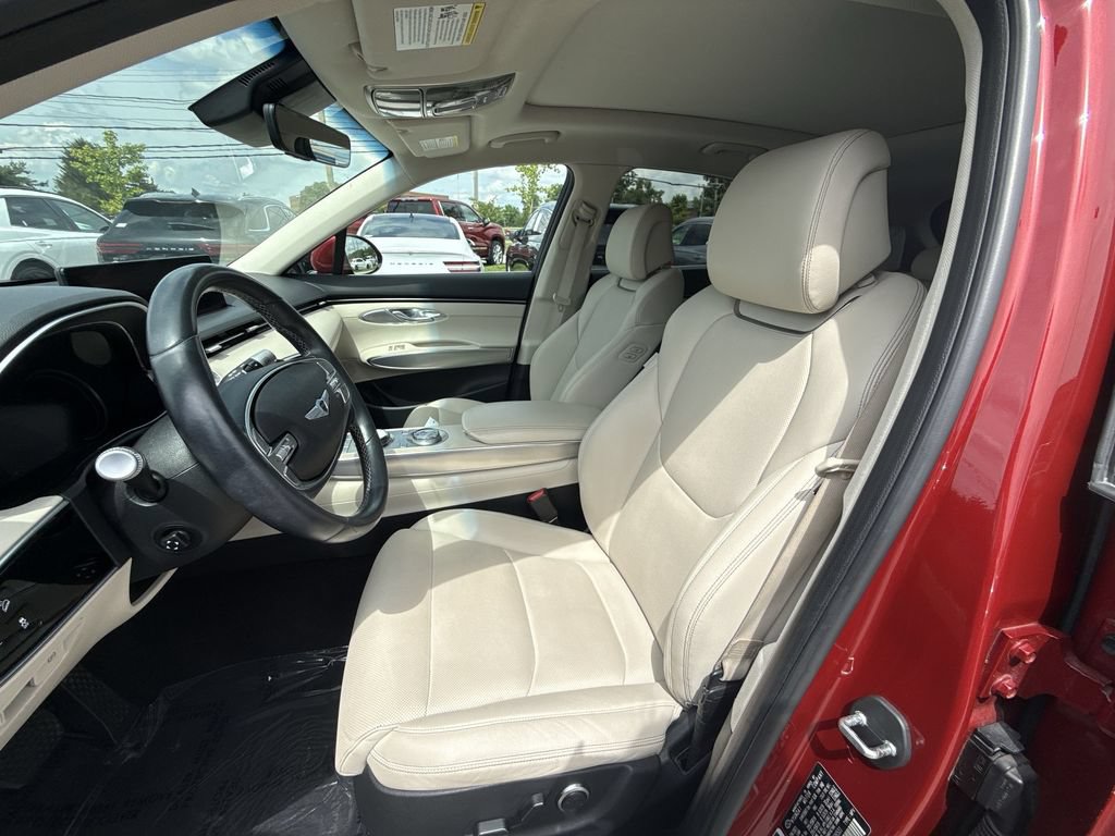 Used 2022 Genesis GV70 2.5T w/ Select Package AWD/4WD image 11