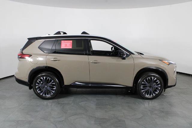 Certified 2025 Nissan Rogue Platinum FWD image 15
