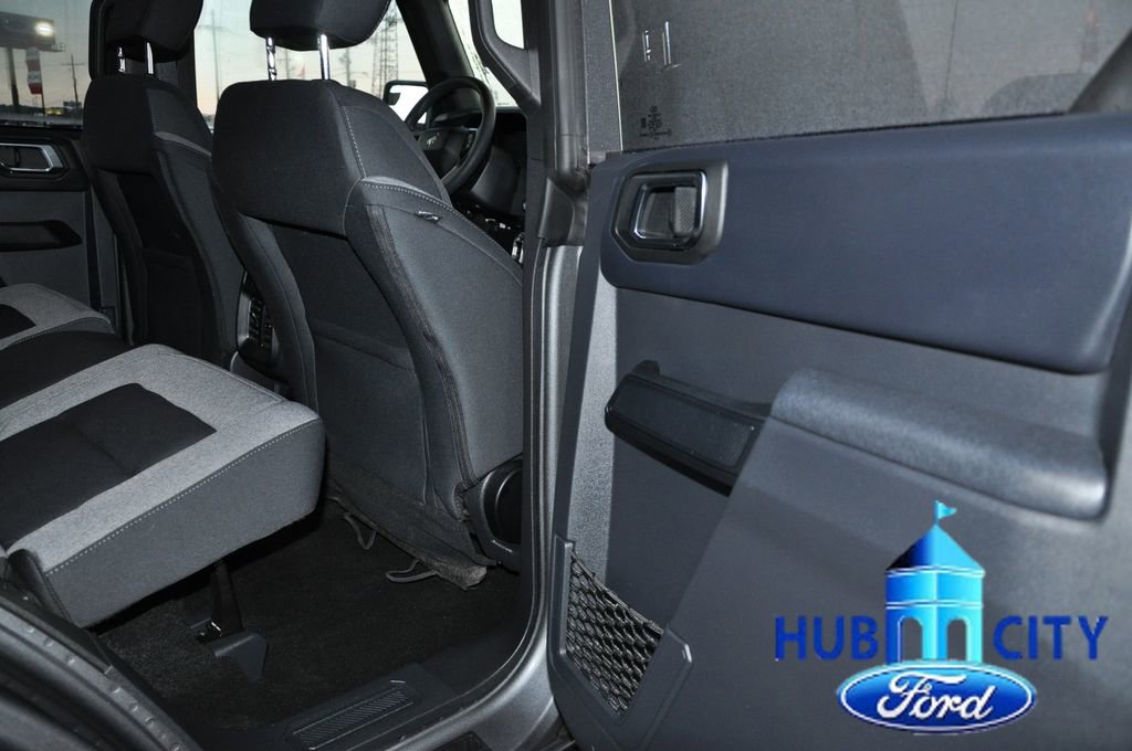 Used 2025 Ford Bronco 4-Door image 15
