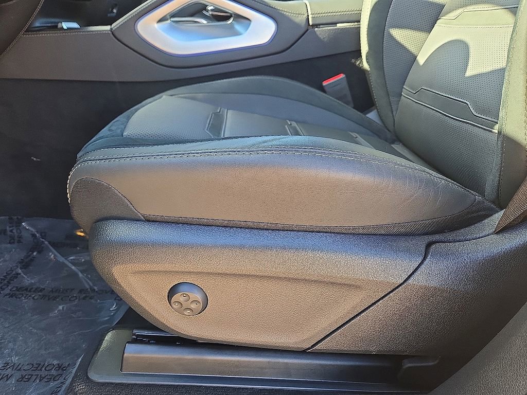 Used 2025 Mercedes-Benz GLE 53 AMG 4MATIC image 24