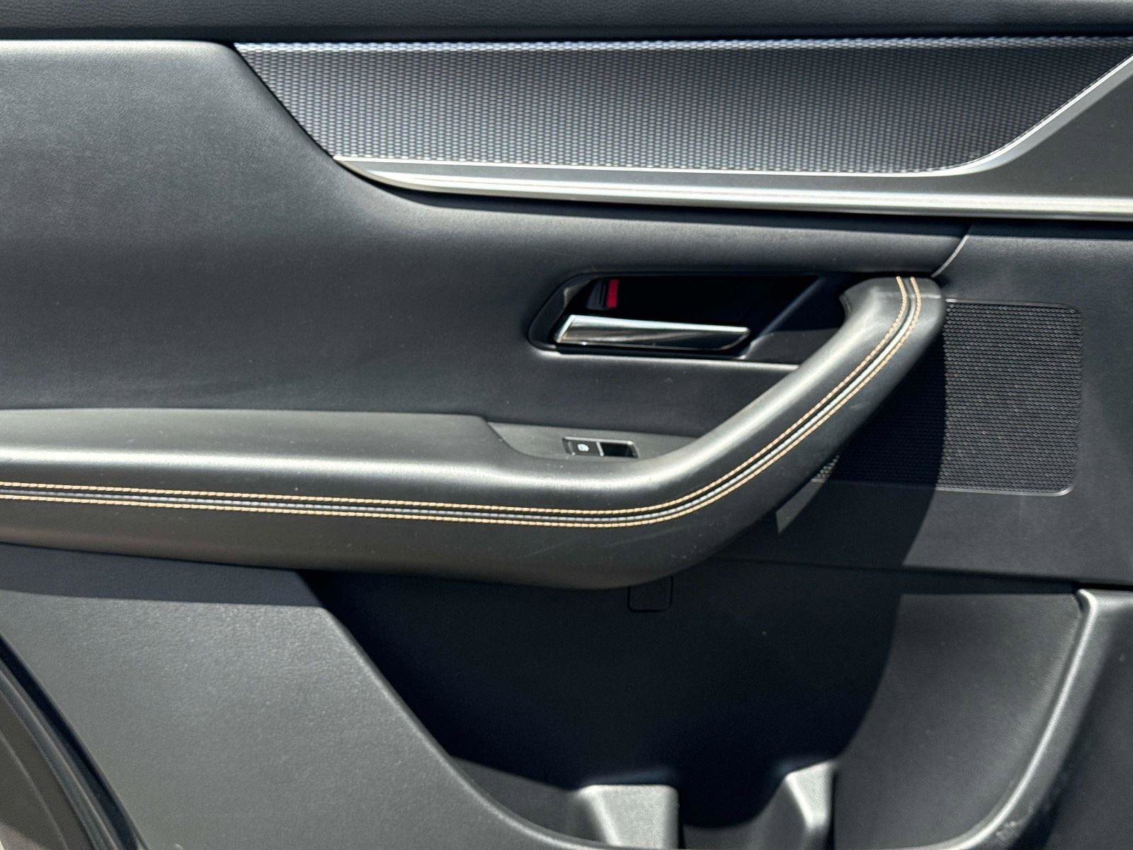 Certified 2025 MAZDA CX-90 3.3 Turbo w/ Preferred Package AWD/4WD image 13