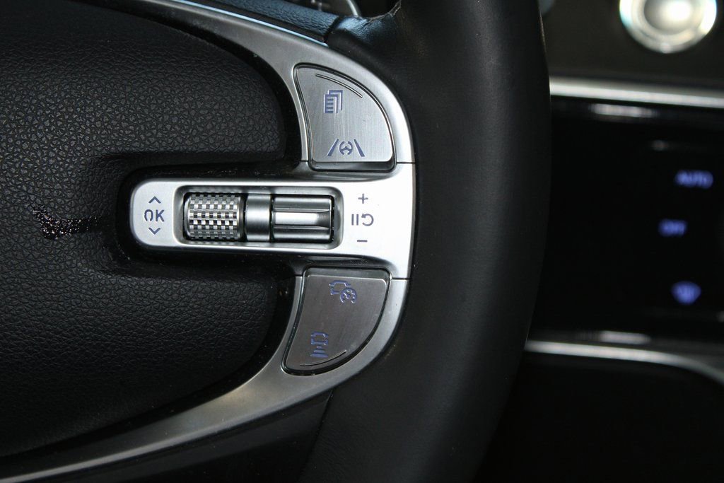 Used 2023 Genesis GV70 2.5T w/ Select Package image 25