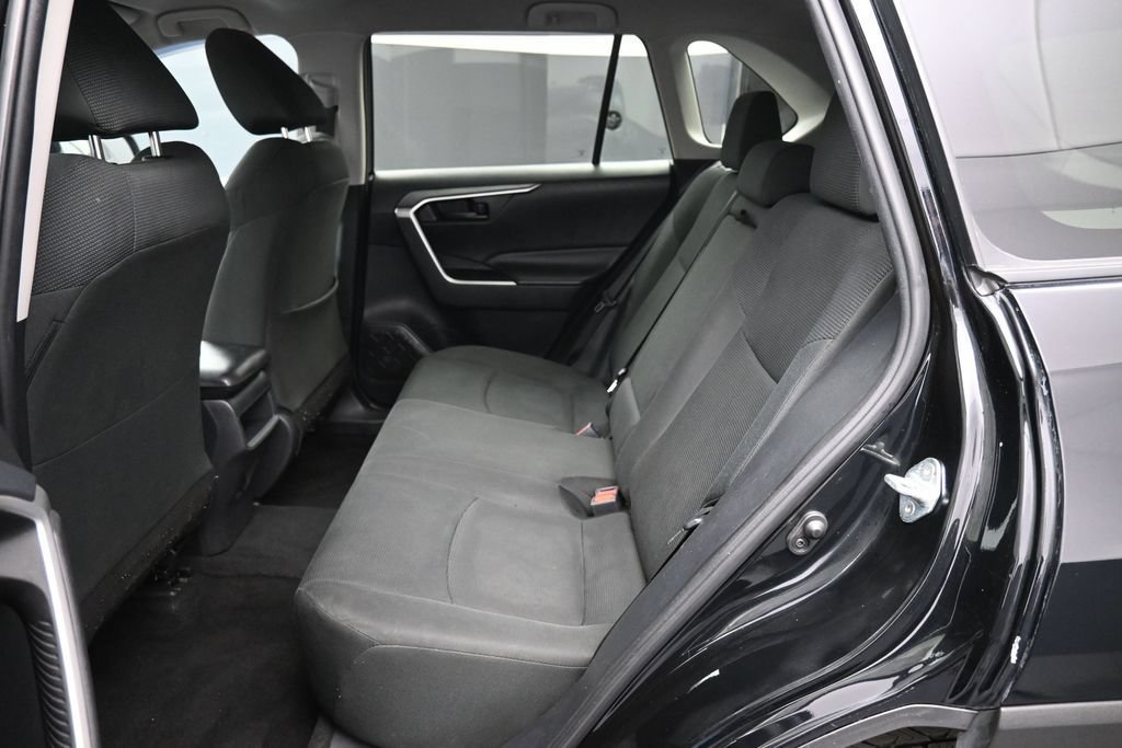 Used 2019 Toyota RAV4 LE w/ All Weather Liner Package AWD/4WD image 20