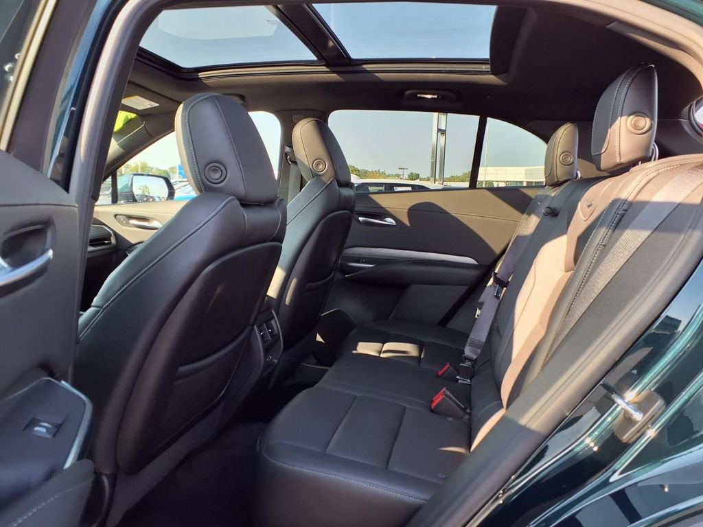 Used 2024 Cadillac XT4 Premium Luxury w/ Cold Weather Package AWD/4WD image 24
