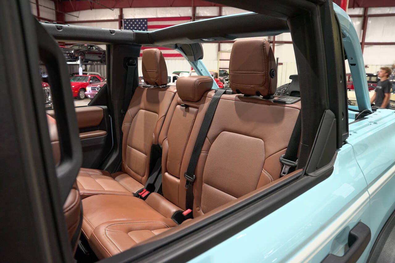 Used 2023 Ford Bronco Heritage Edition AWD/4WD image 20