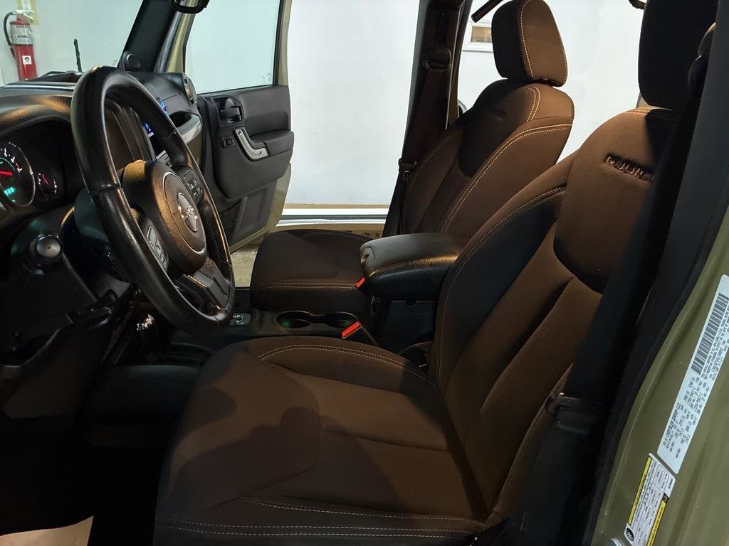 Used 2013 Jeep Wrangler Unlimited Rubicon image 21