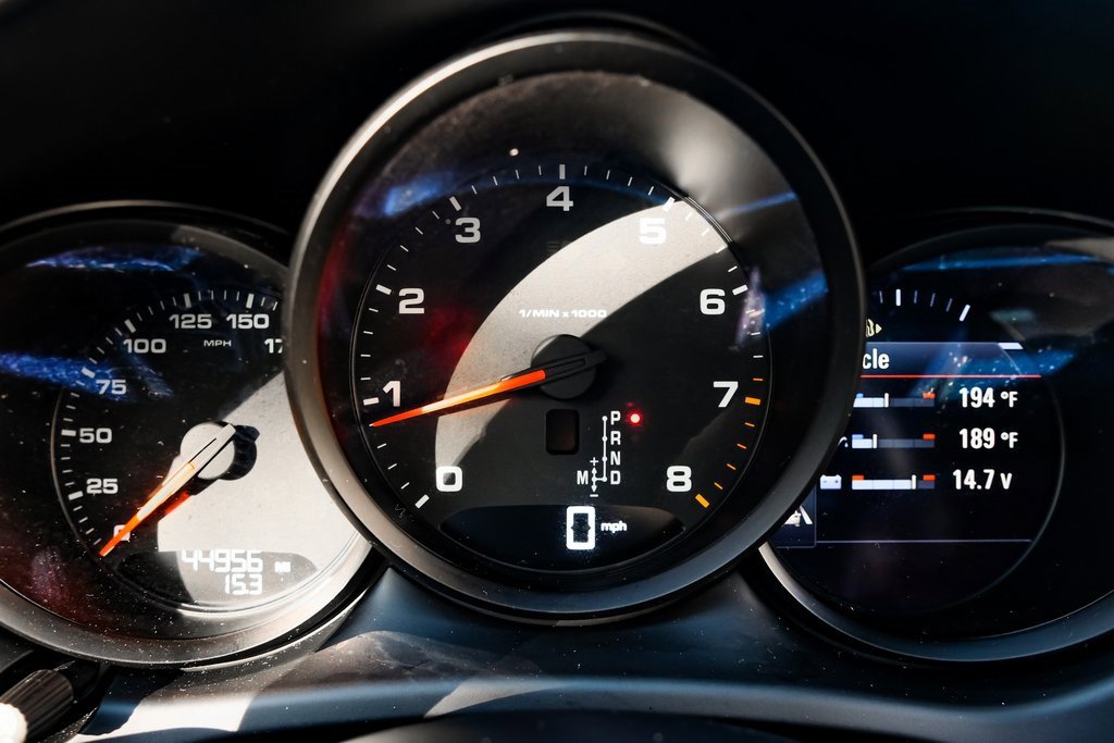 Used 2021 Porsche Macan image 20