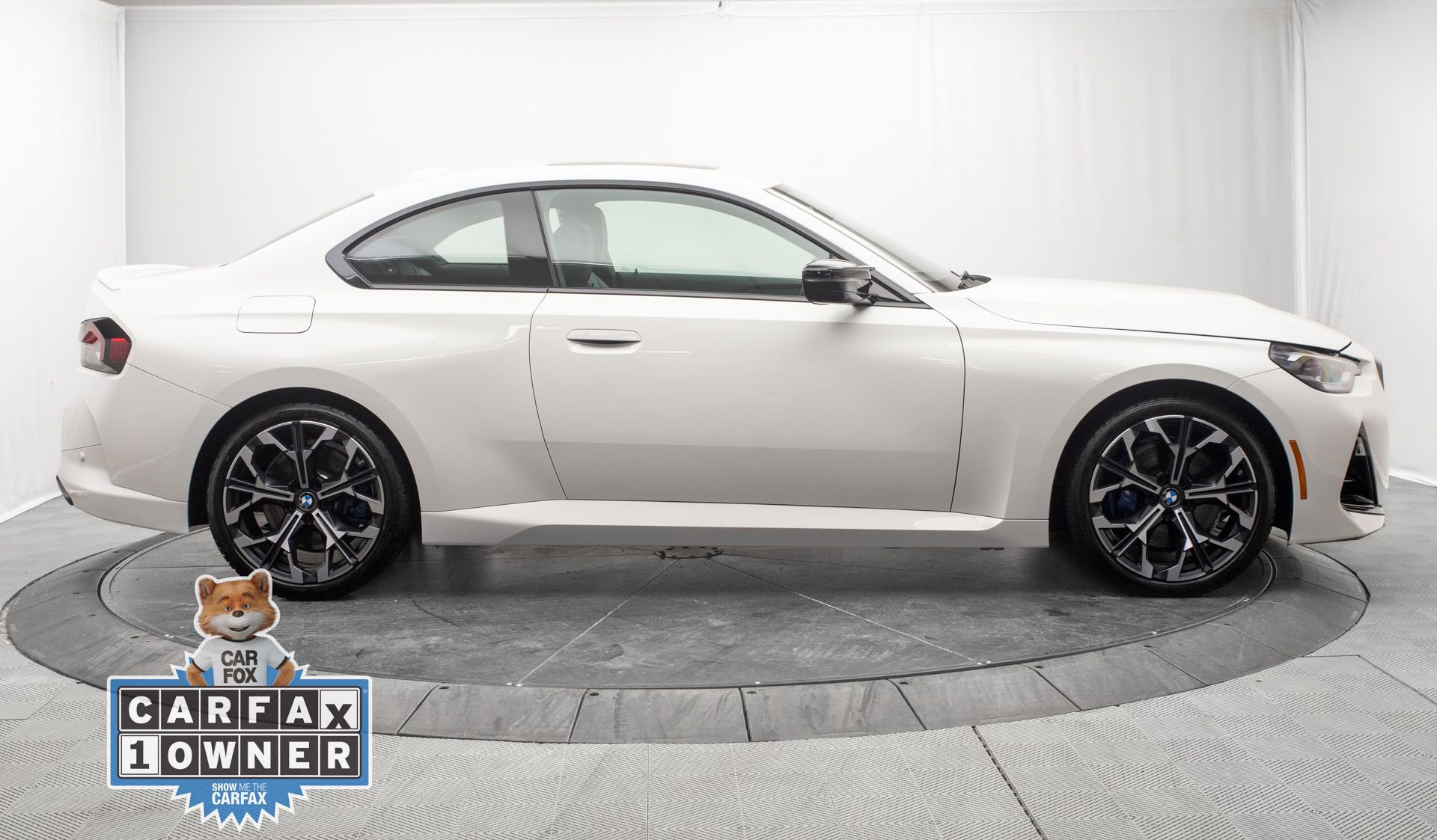 Used 2025 BMW M240i xDrive Coupe AWD/4WD image 2