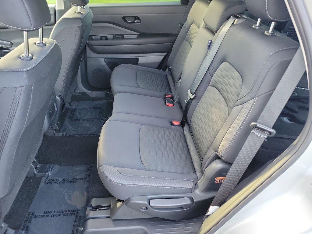 Certified 2025 Nissan Pathfinder S image 20