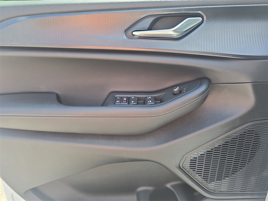 New 2025 Jeep Grand Cherokee Laredo X w/ Luxury Tech Group I image 12