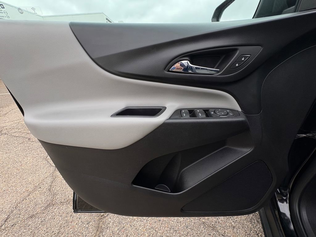 Used 2019 Chevrolet Equinox LT image 16