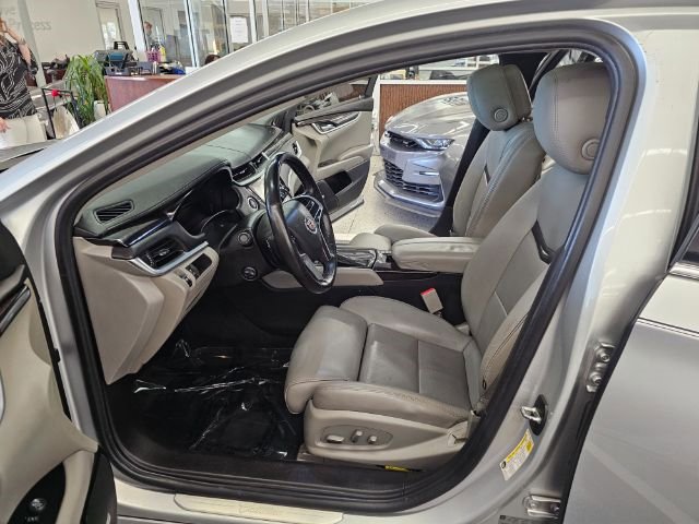 Used 2013 Cadillac XTS Luxury w/ Driver Awareness Package image 27