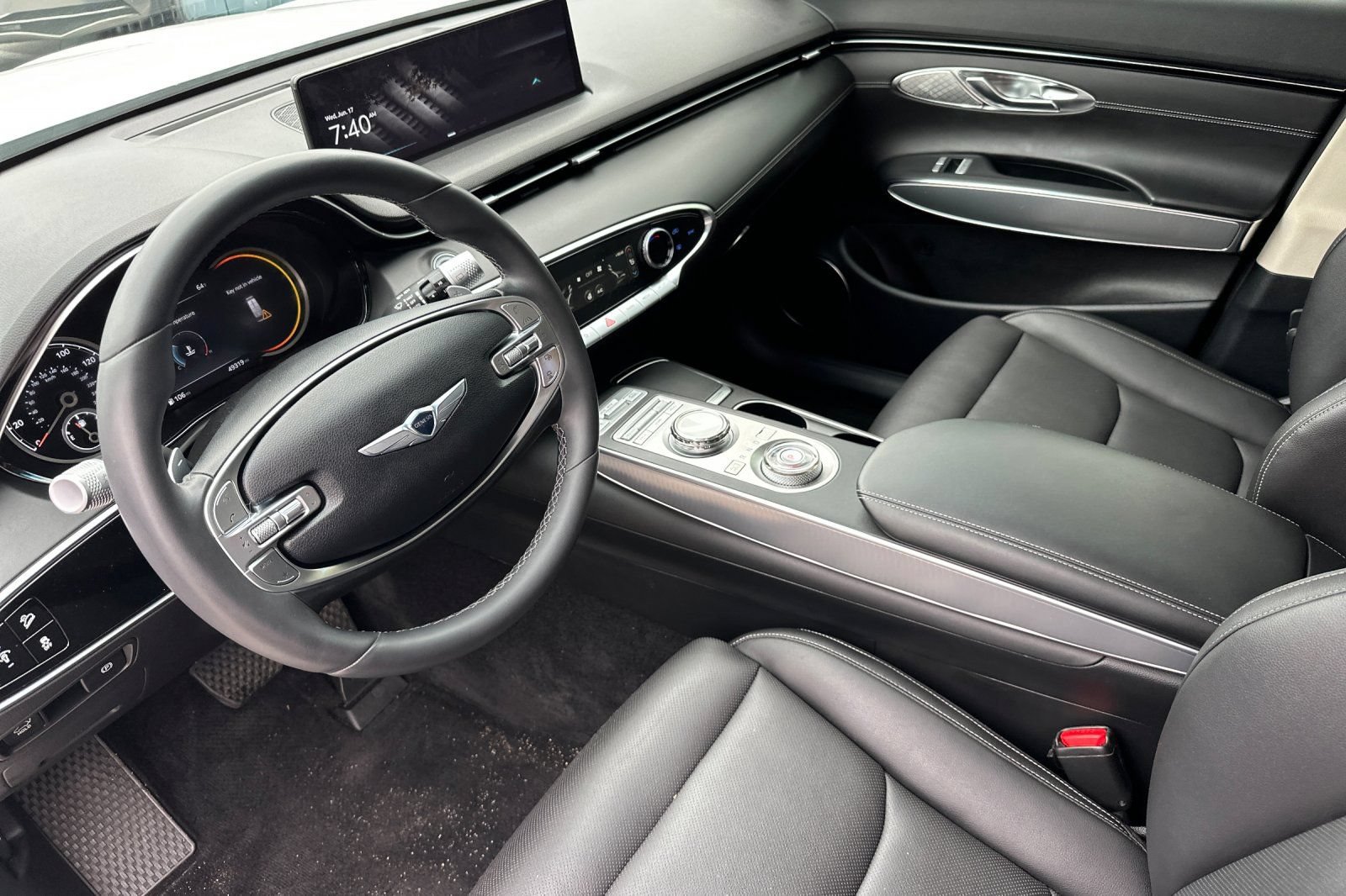 Used 2023 Genesis GV70 2.5T w/ Select Package AWD/4WD image 13