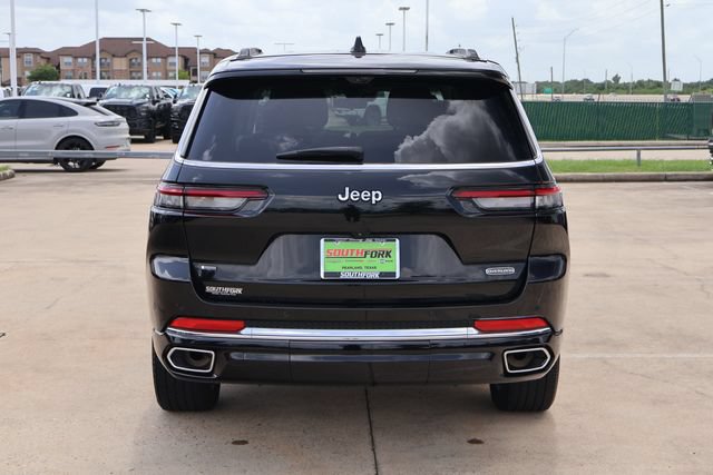 Used 2023 Jeep Grand Cherokee L Overland w/ Luxury Tech Group IV RWD image 5