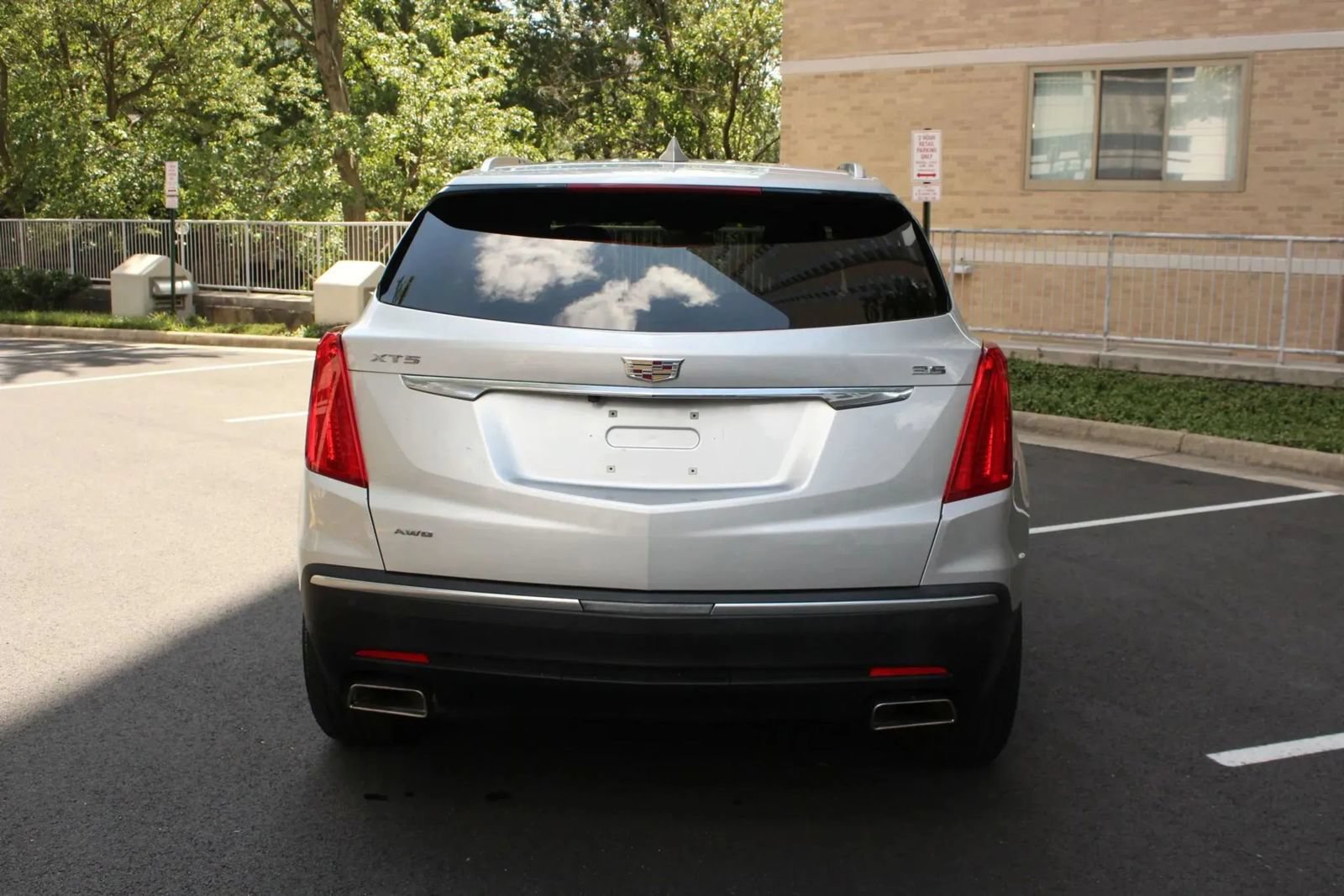 Used 2018 Cadillac XT5 AWD image 8
