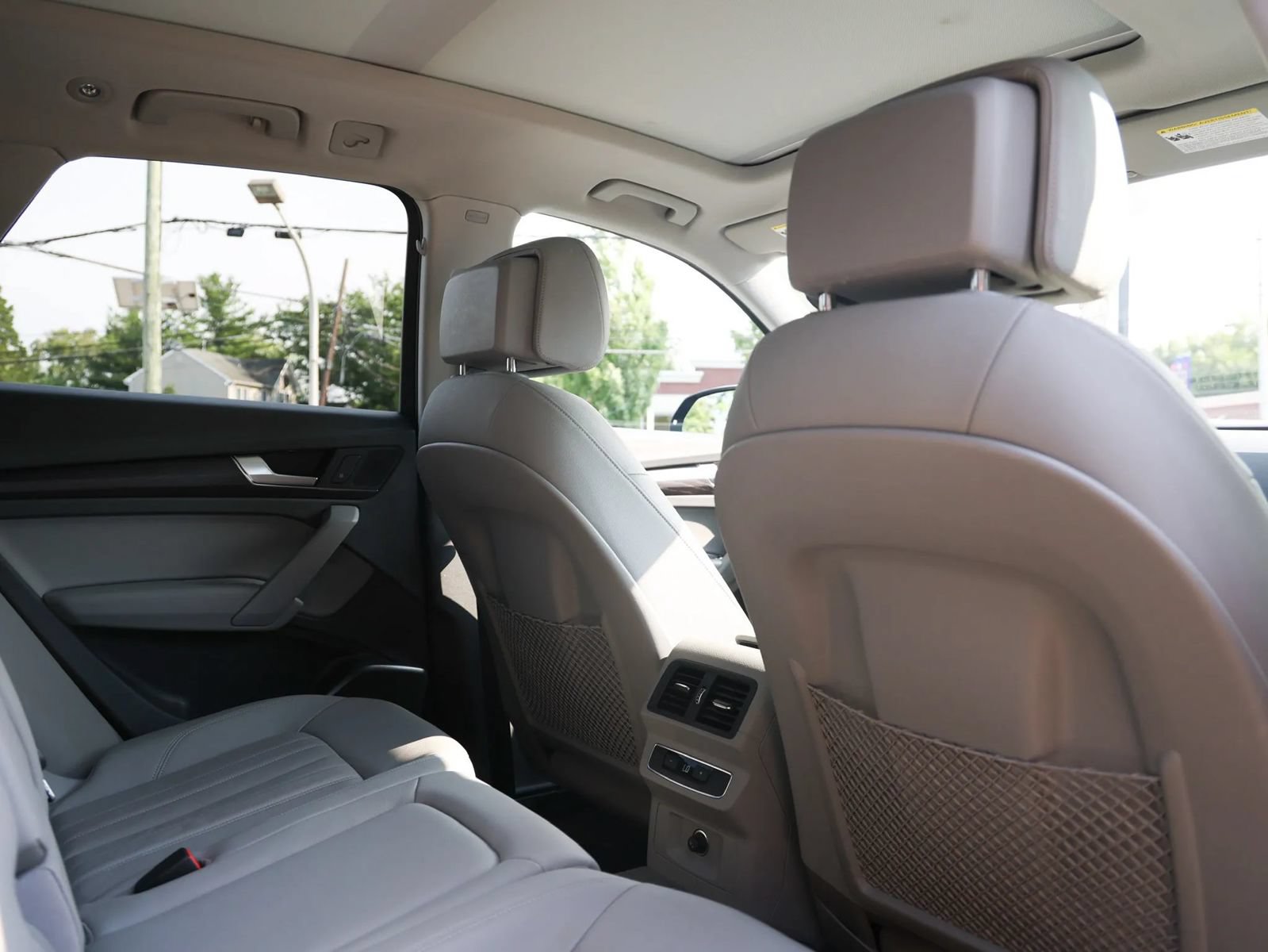 Used 2020 Audi Q5 2.0T Premium AWD/4WD image 24