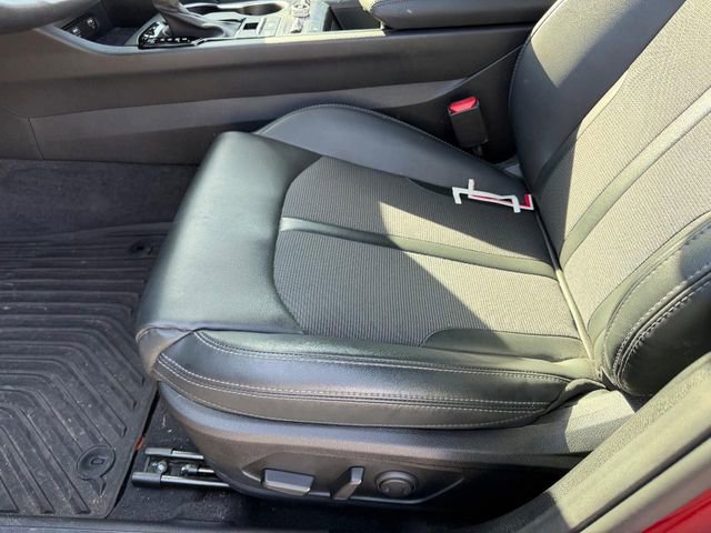 Used 2024 Kia K5 GT-Line w/ GT-Line Premium Package image 17