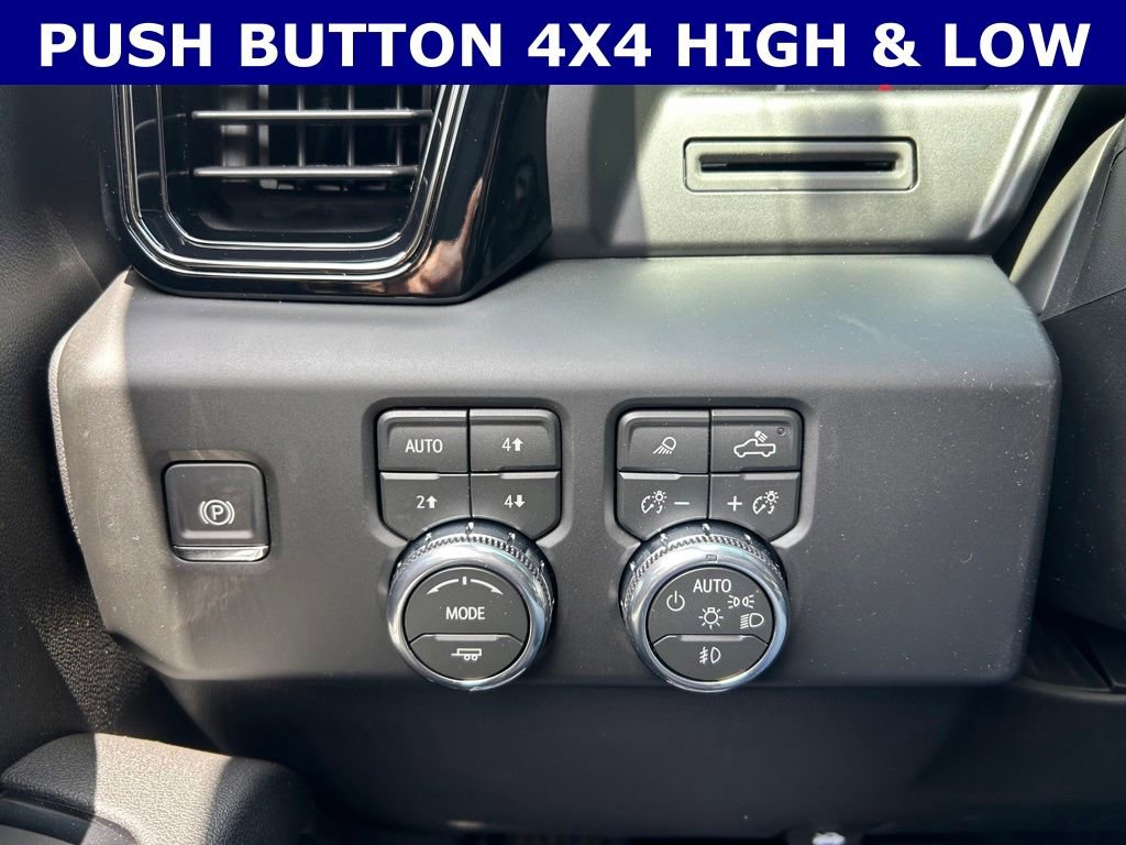 New 2026 GMC Sierra 1500 AT4 w/ AT4 Premium Package AWD/4WD image 17