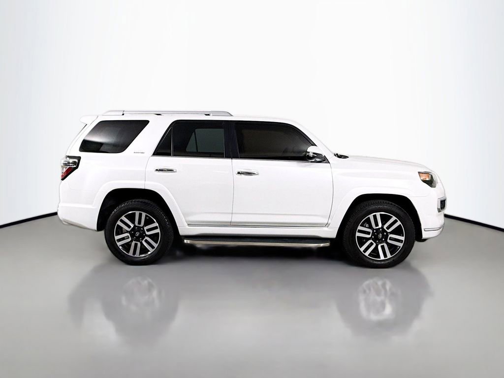 Used 2024 Toyota 4Runner Limited AWD/4WD image 4