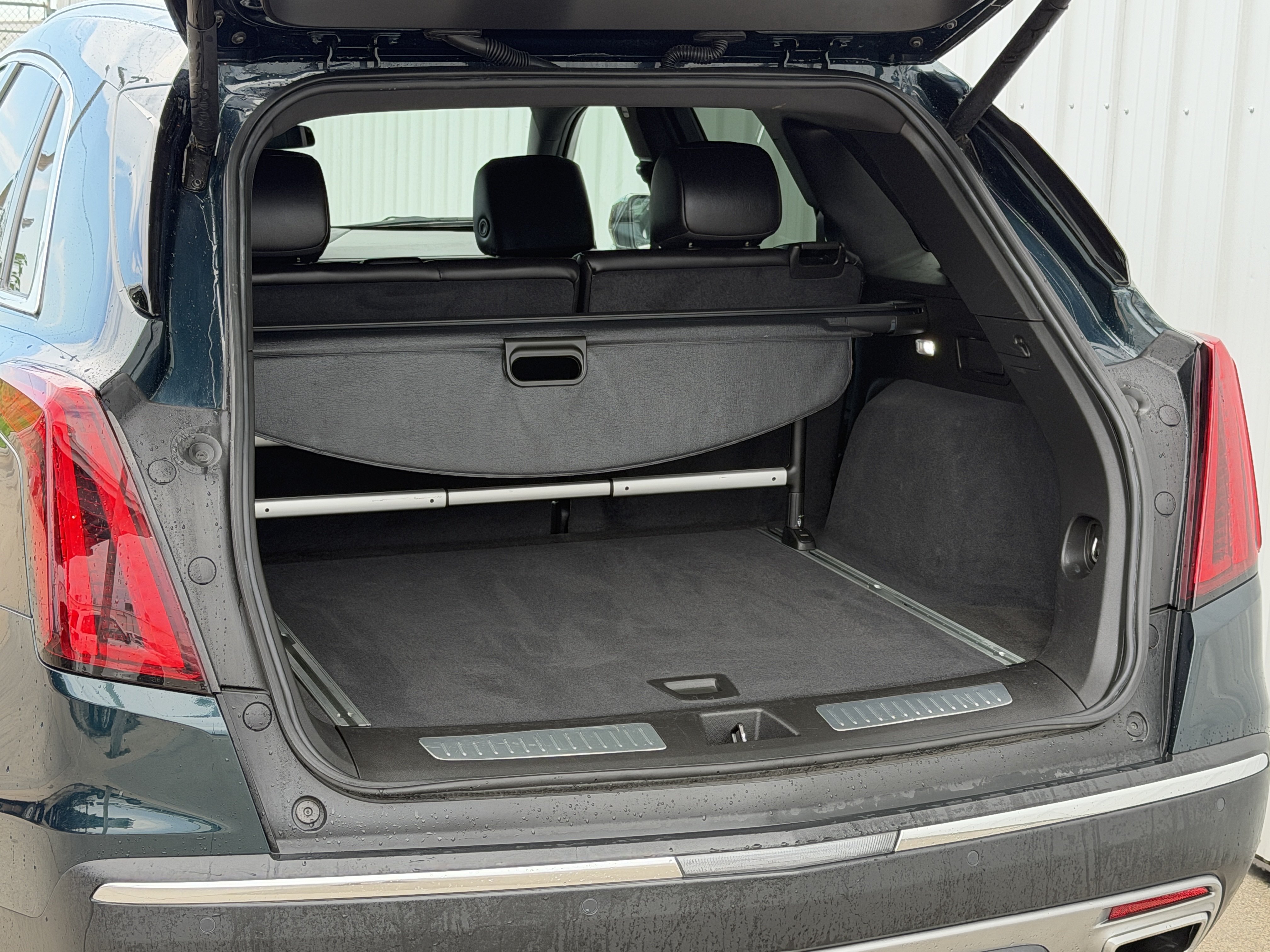 Certified 2025 Cadillac XT5 Premium Luxury AWD/4WD image 5