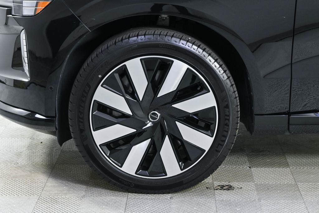 Used 2025 Volvo EX90 Plus AWD/4WD image 39