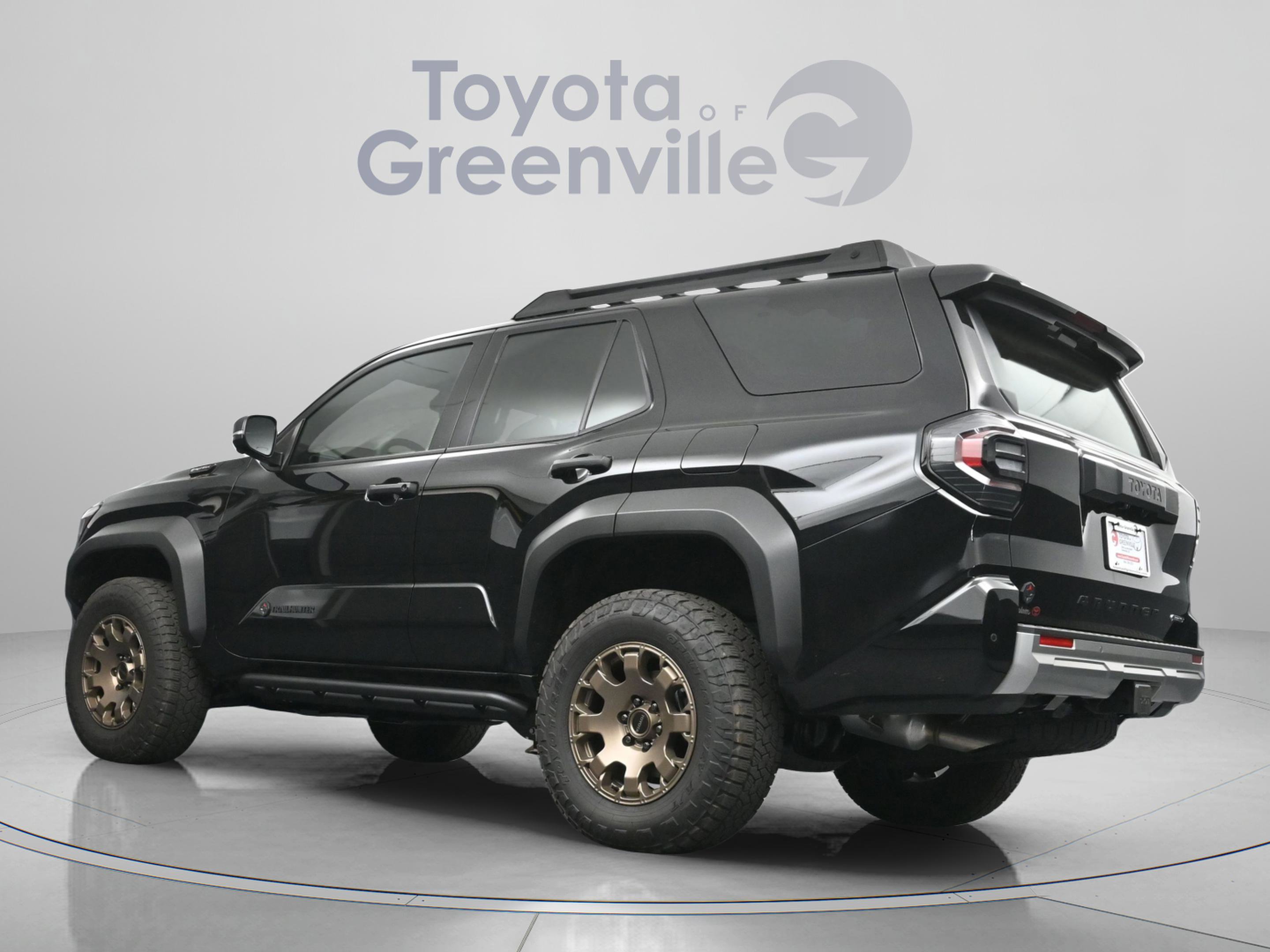 Used 2025 Toyota 4Runner Trailhunter AWD/4WD image 8