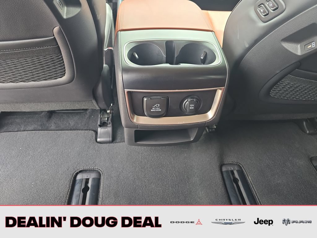 Used 2025 Kia Carnival SX FWD image 27