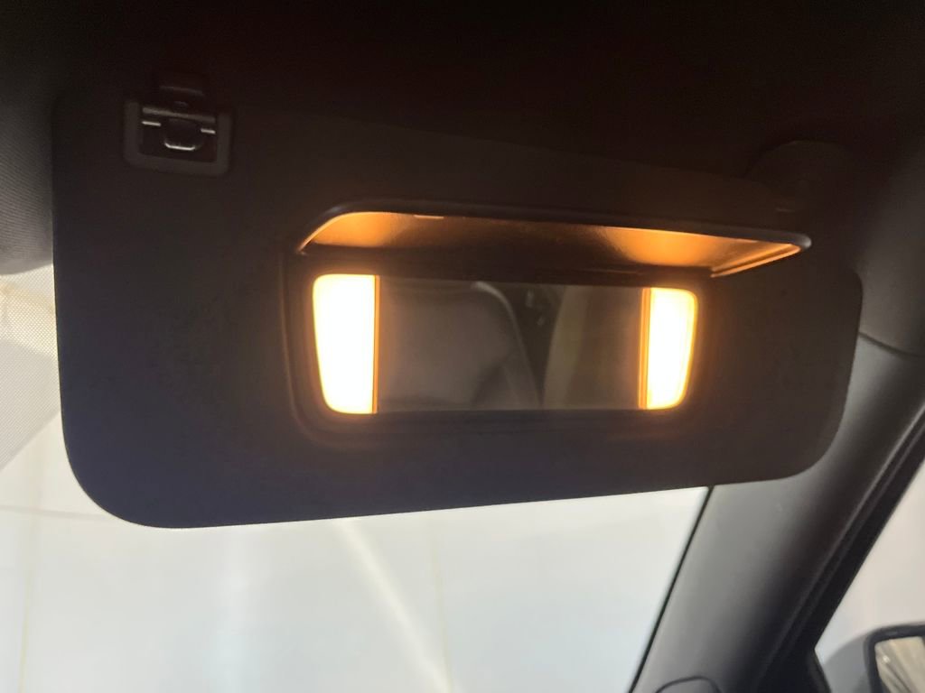 Used 2021 GMC Yukon Denali w/ Denali Premium Package image 26