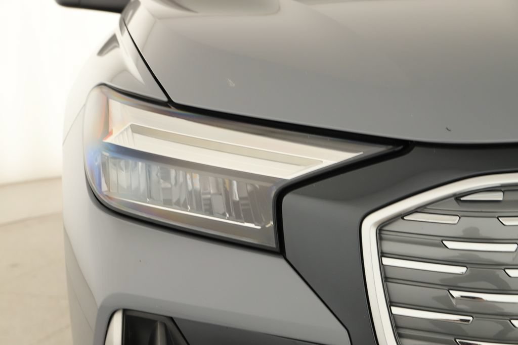 Certified 2023 Audi Q4 e-tron Premium Plus w/ Premium Plus AWD/4WD image 38