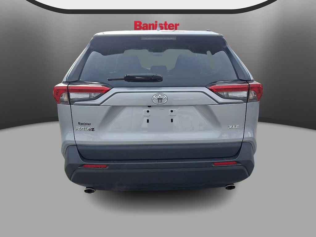 Used 2024 Toyota RAV4 XLE image 5
