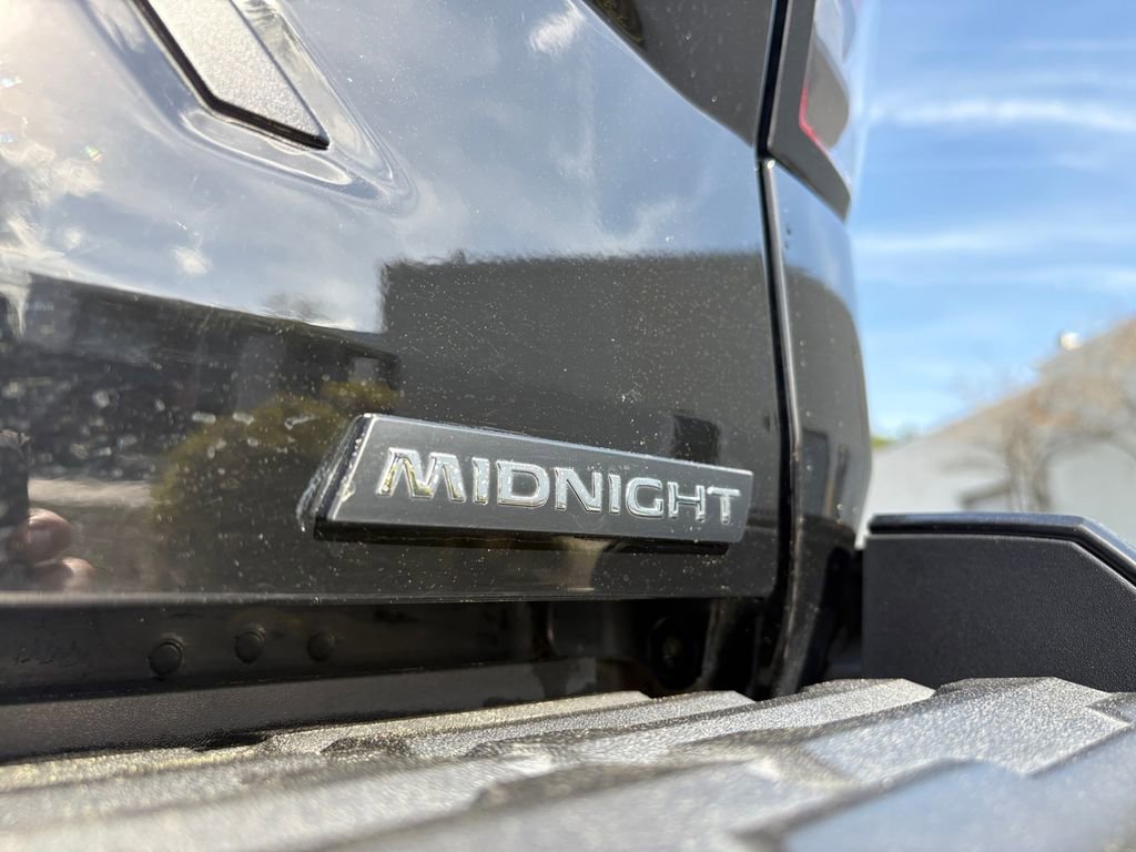 Used 2023 Nissan Frontier SV w/ Midnight Edition Package image 12