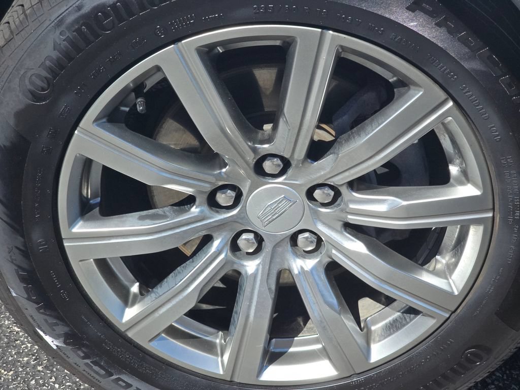 Certified 2022 Cadillac XT4 Premium Luxury w/ Enhanced Visibility Package AWD/4WD image 11