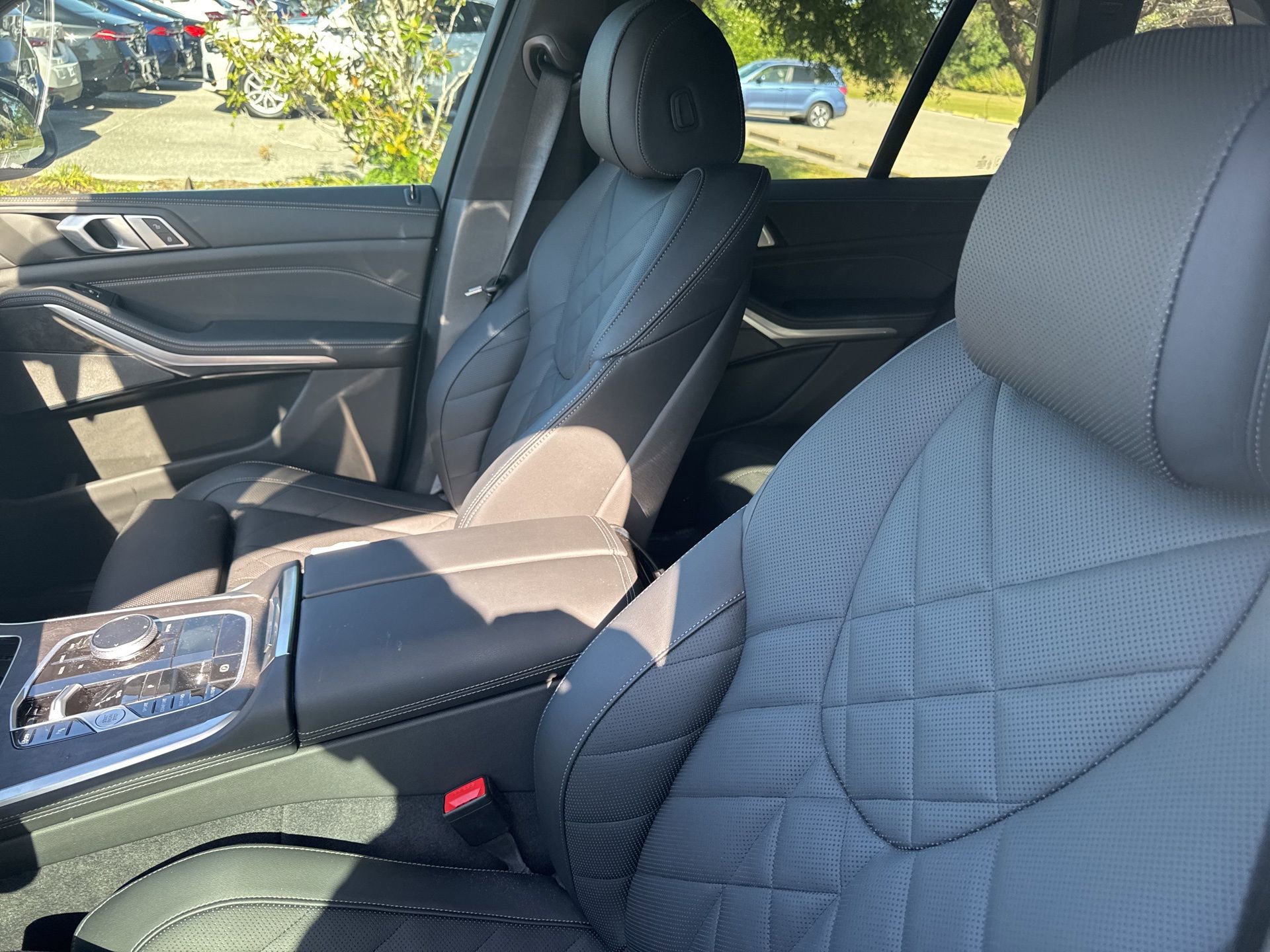 Used 2025 BMW X5 sDrive40i w/ Premium Package RWD image 5