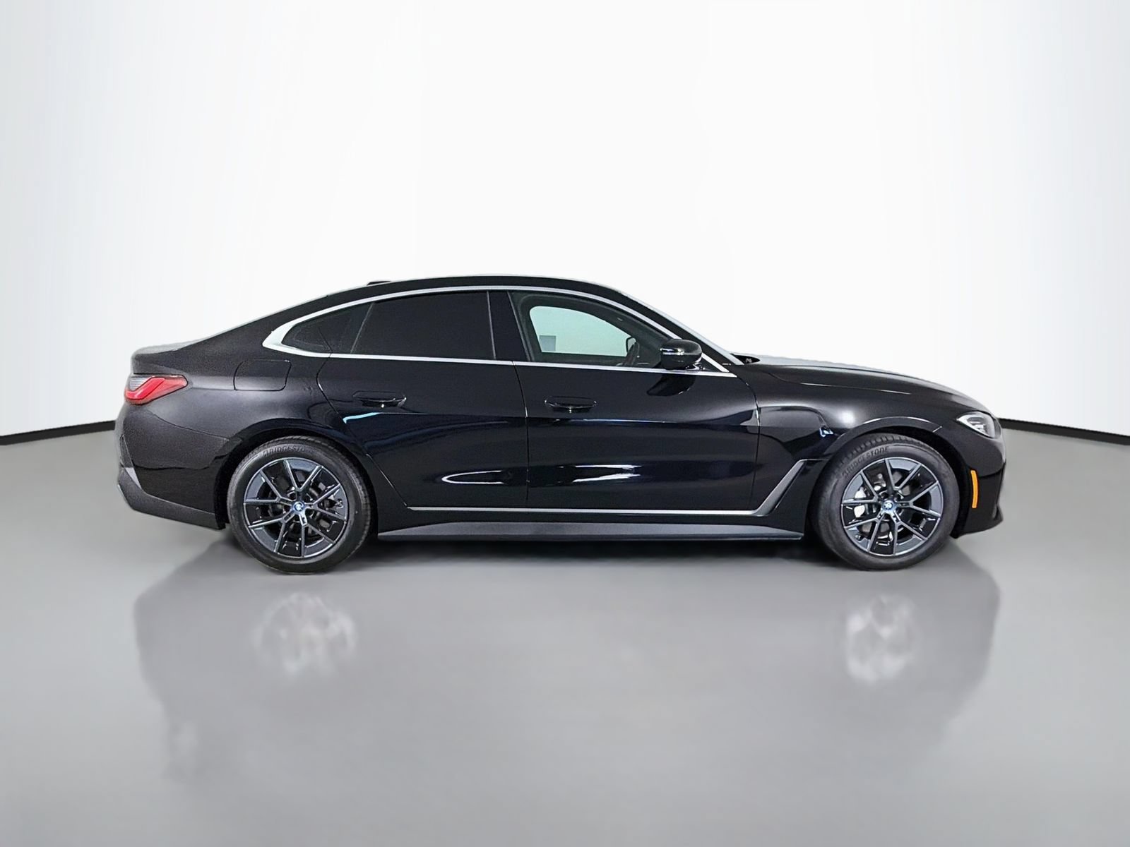 Certified 2023 BMW i4 eDrive35 w/ Premium Package RWD image 8