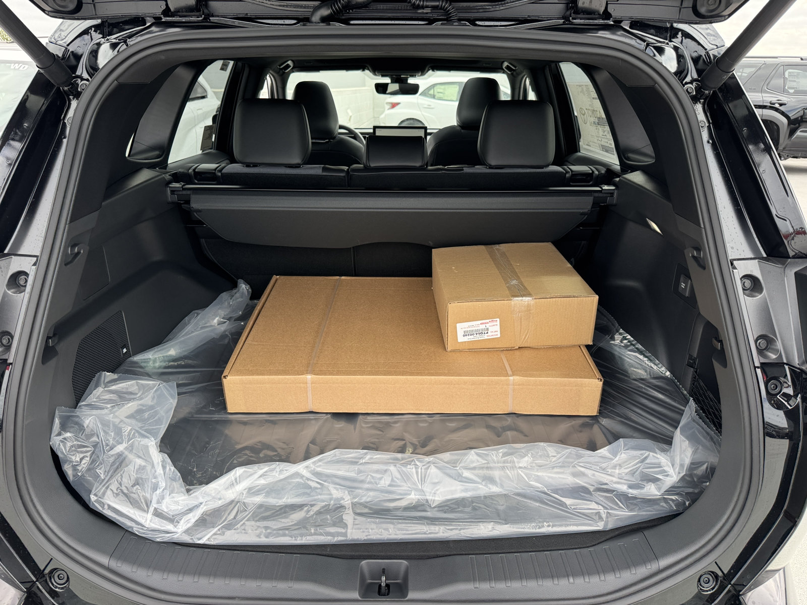 New 2026 Toyota RAV4 XSE AWD/4WD image 9