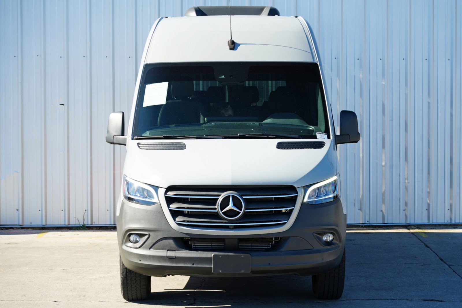 Used 2022 Mercedes-Benz Sprinter 1500 image 42