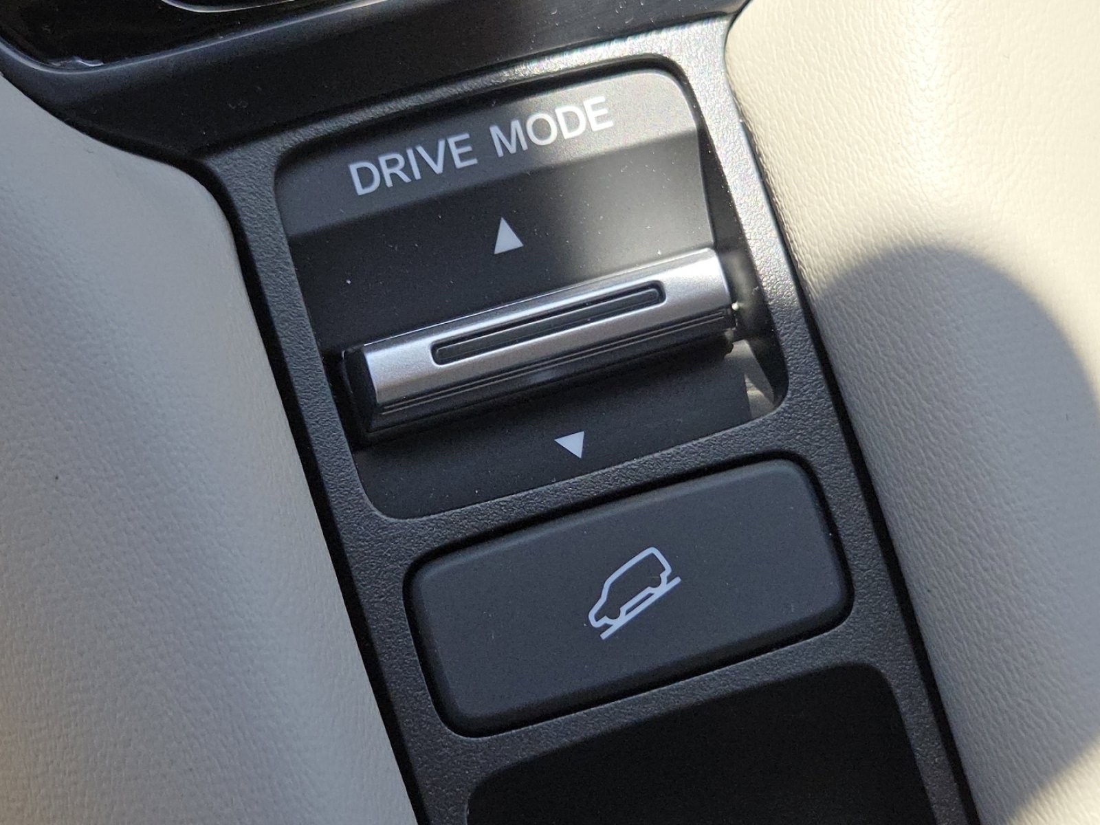 New 2027 Honda HR-V LX image 5