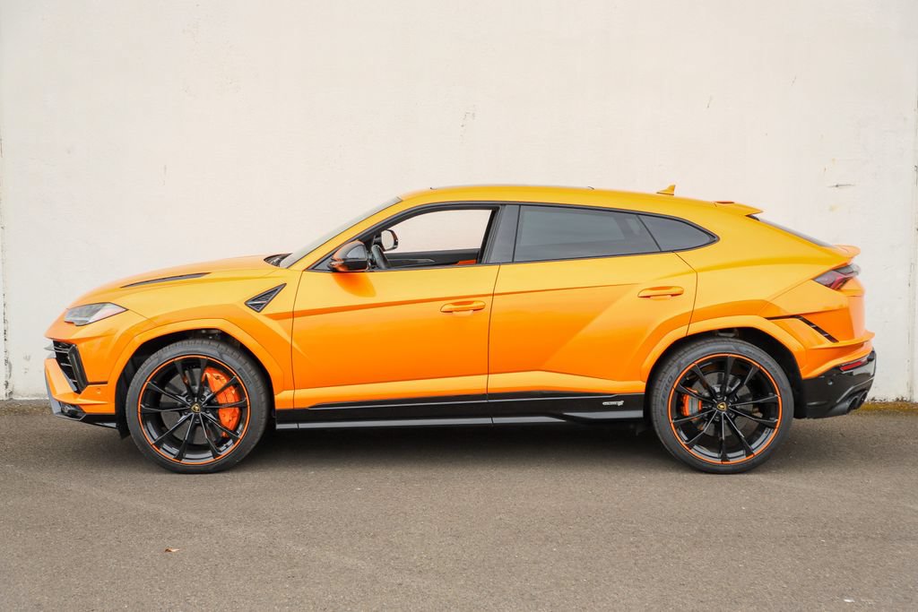 Used 2024 Lamborghini Urus S AWD/4WD image 15
