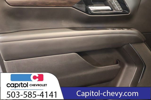 Used 2025 Chevrolet Tahoe Z71 image 11