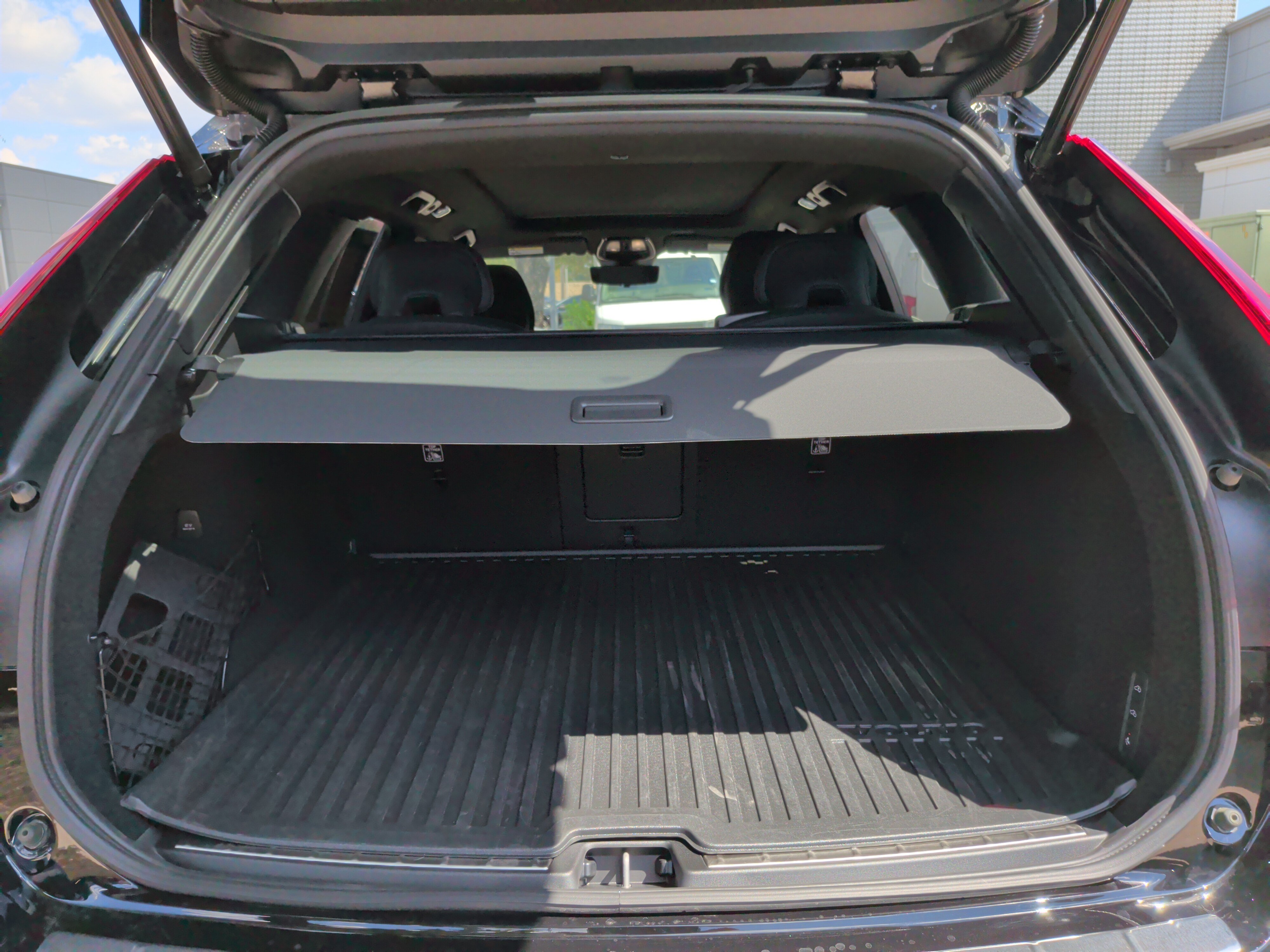 Used 2026 Volvo XC60 B5 Ultra w/ Protection Package Premier AWD/4WD image 33